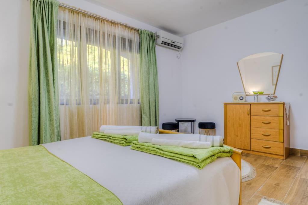 Villa Pavle'S Oasis à Virpazar Extérieur photo