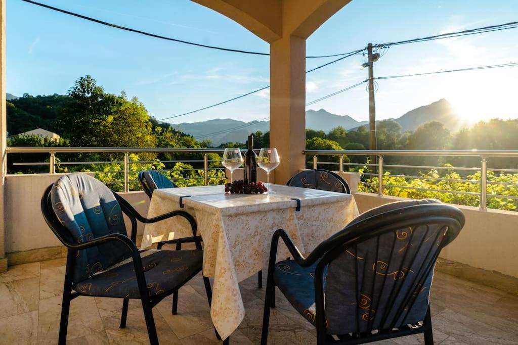 Villa Pavle'S Oasis à Virpazar Extérieur photo