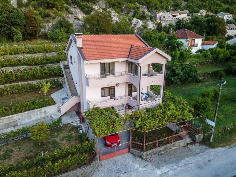 Villa Pavle'S Oasis à Virpazar Extérieur photo
