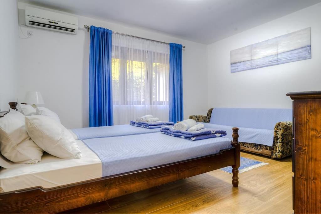 Villa Pavle'S Oasis à Virpazar Extérieur photo